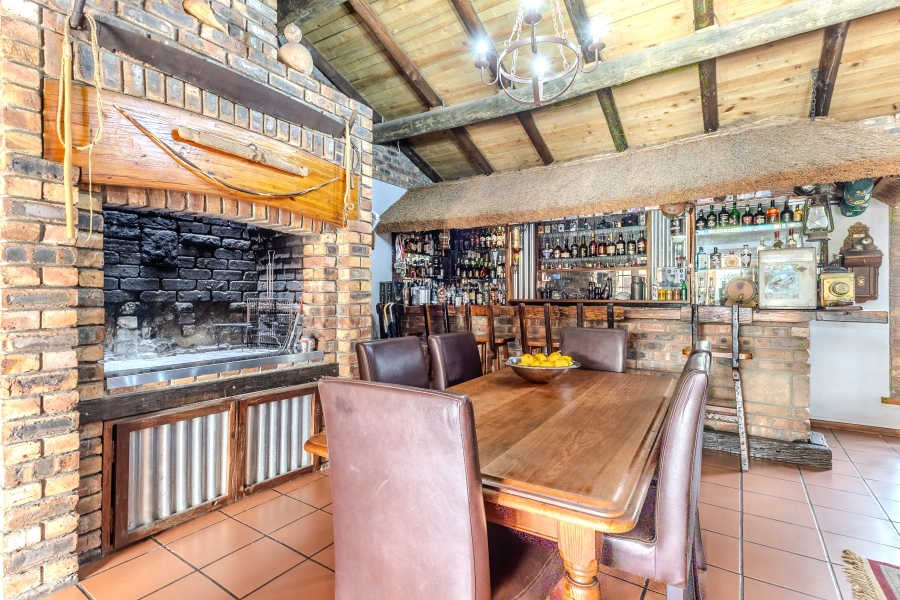 4 Bedroom Property for Sale in Protea Heights Western Cape